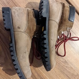 Red wing brown 4.5 inch work boots